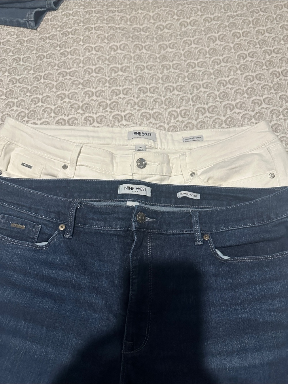 Nine West Skinny Jeans in Dark Blue and White